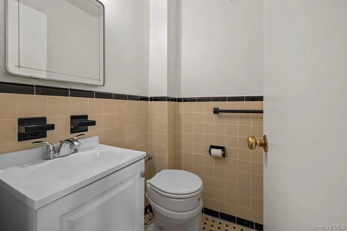 735 Kappock Street, New York, NY, 2 Bedrooms Bedrooms, 5 Rooms Rooms,1 BathroomBathrooms,Residential,For Rent,Kappock,0,1035244 735 Kappock Street, New York, NY, 2 Bedrooms Bedrooms, 5 Rooms Rooms,1 BathroomBathrooms,Residential,For Rent,Kappock,0,1035244