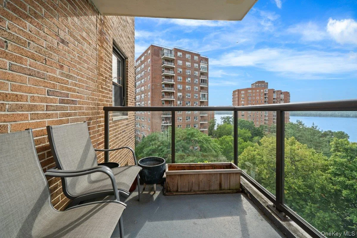 735 Kappock Street, New York, NY, 2 Bedrooms Bedrooms, 5 Rooms Rooms,1 BathroomBathrooms,Residential,For Rent,Kappock,0,1035244 735 Kappock Street, New York, NY, 2 Bedrooms Bedrooms, 5 Rooms Rooms,1 BathroomBathrooms,Residential,For Rent,Kappock,0,1035244