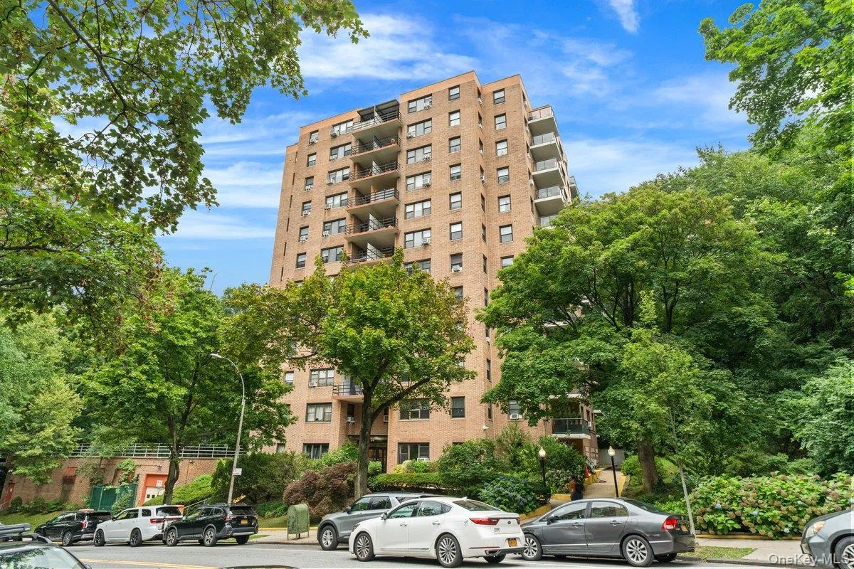 735 Kappock Street, New York, NY, 2 Bedrooms Bedrooms, 5 Rooms Rooms,1 BathroomBathrooms,Residential,For Rent,Kappock,0,1035244 735 Kappock Street, New York, NY, 2 Bedrooms Bedrooms, 5 Rooms Rooms,1 BathroomBathrooms,Residential,For Rent,Kappock,0,1035244