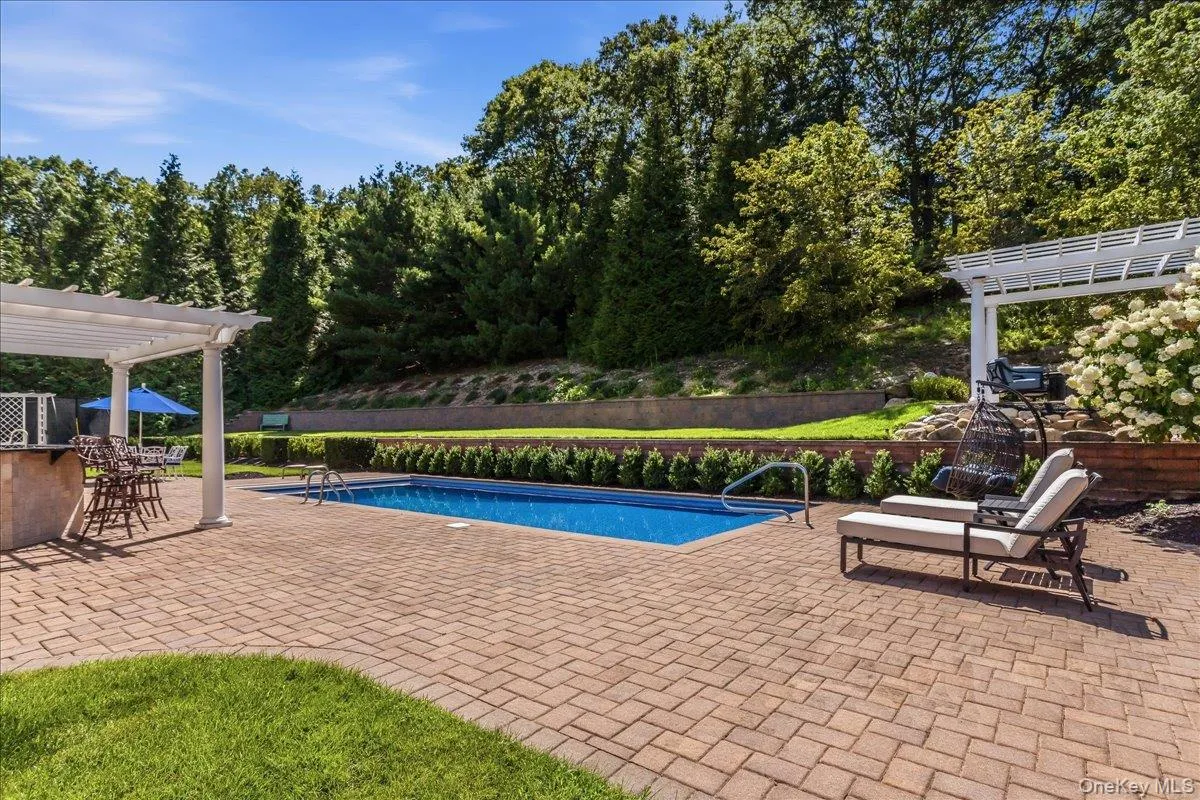 5 Preston Hollow Court, Huntington, NY, 5 Bedrooms Bedrooms, 9 Rooms Rooms,3 BathroomsBathrooms,Residential,For Rent,Preston Hollow,0,1035260 5 Preston Hollow Court, Huntington, NY, 5 Bedrooms Bedrooms, 9 Rooms Rooms,3 BathroomsBathrooms,Residential,For Rent,Preston Hollow,0,1035260