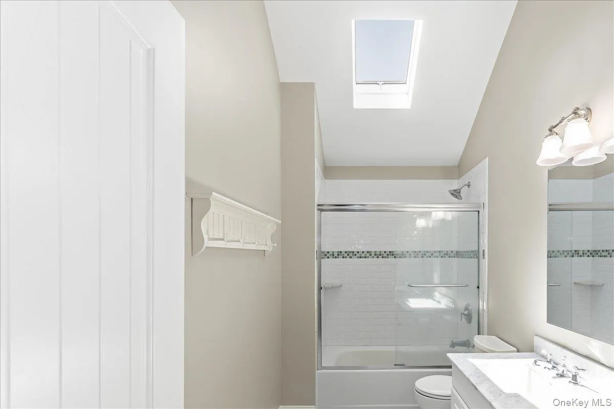 5 Preston Hollow Court, Huntington, NY, 5 Bedrooms Bedrooms, 9 Rooms Rooms,3 BathroomsBathrooms,Residential,For Rent,Preston Hollow,0,1035260 5 Preston Hollow Court, Huntington, NY, 5 Bedrooms Bedrooms, 9 Rooms Rooms,3 BathroomsBathrooms,Residential,For Rent,Preston Hollow,0,1035260