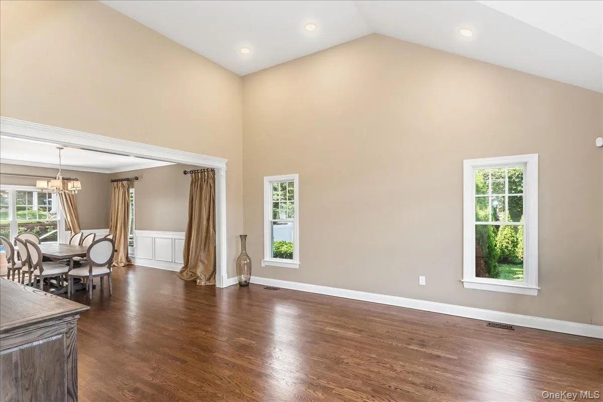 5 Preston Hollow Court, Huntington, NY, 5 Bedrooms Bedrooms, 9 Rooms Rooms,3 BathroomsBathrooms,Residential,For Rent,Preston Hollow,0,1035260 5 Preston Hollow Court, Huntington, NY, 5 Bedrooms Bedrooms, 9 Rooms Rooms,3 BathroomsBathrooms,Residential,For Rent,Preston Hollow,0,1035260