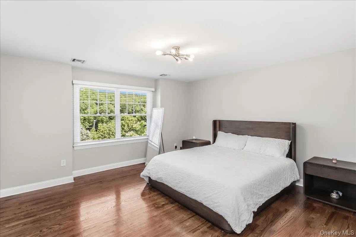 5 Preston Hollow Court, Huntington, NY, 5 Bedrooms Bedrooms, 9 Rooms Rooms,3 BathroomsBathrooms,Residential,For Rent,Preston Hollow,0,1035260 5 Preston Hollow Court, Huntington, NY, 5 Bedrooms Bedrooms, 9 Rooms Rooms,3 BathroomsBathrooms,Residential,For Rent,Preston Hollow,0,1035260