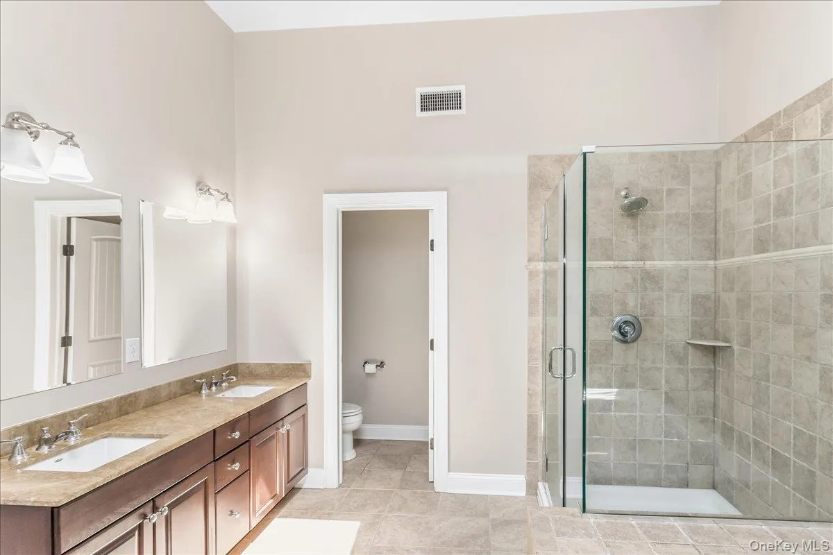 5 Preston Hollow Court, Huntington, NY, 5 Bedrooms Bedrooms, 9 Rooms Rooms,3 BathroomsBathrooms,Residential,For Rent,Preston Hollow,0,1035260 5 Preston Hollow Court, Huntington, NY, 5 Bedrooms Bedrooms, 9 Rooms Rooms,3 BathroomsBathrooms,Residential,For Rent,Preston Hollow,0,1035260