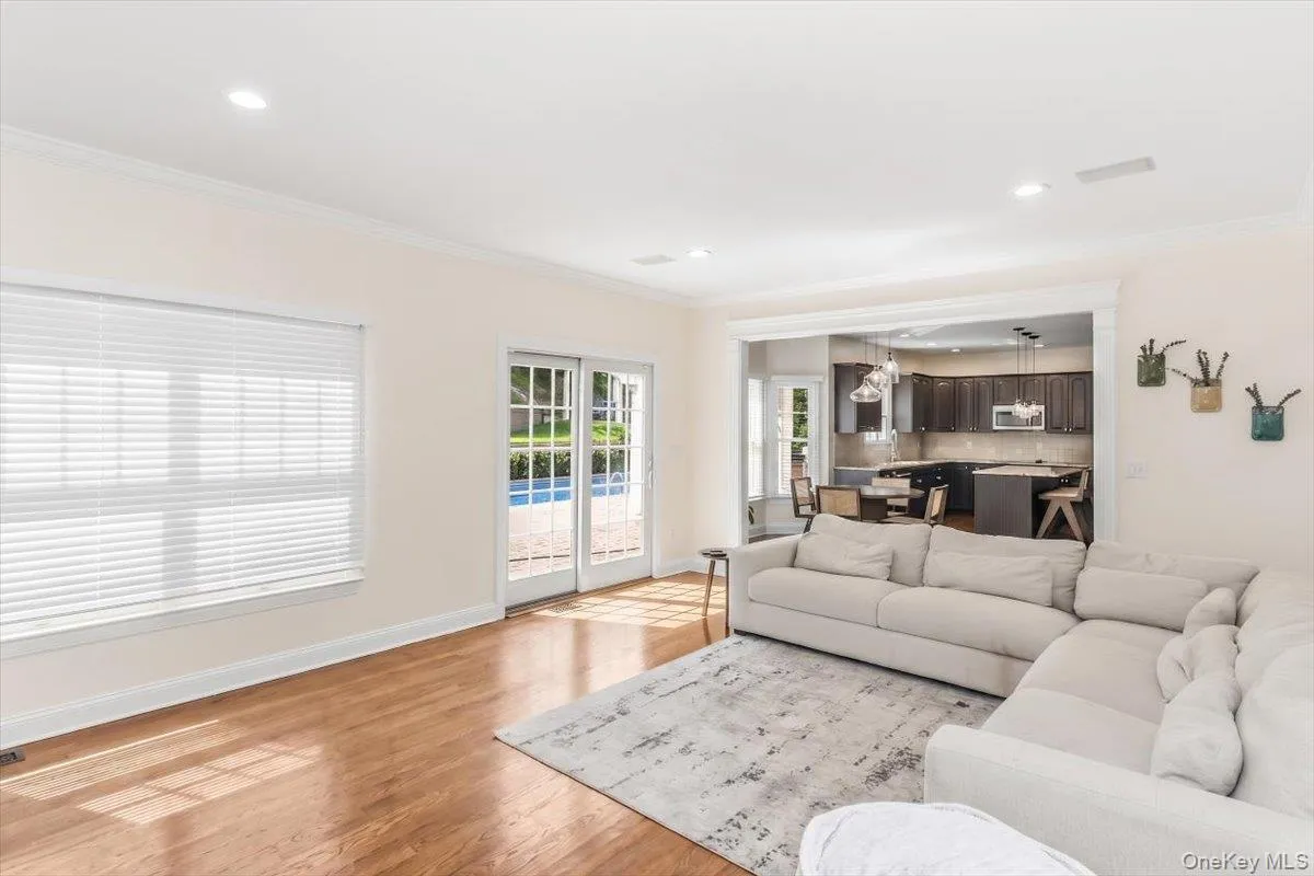 5 Preston Hollow Court, Huntington, NY, 5 Bedrooms Bedrooms, 9 Rooms Rooms,3 BathroomsBathrooms,Residential,For Rent,Preston Hollow,0,1035260 5 Preston Hollow Court, Huntington, NY, 5 Bedrooms Bedrooms, 9 Rooms Rooms,3 BathroomsBathrooms,Residential,For Rent,Preston Hollow,0,1035260