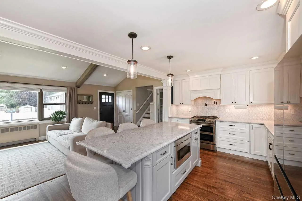 1815 Andrea Road, Hempstead, NY, 3 Bedrooms Bedrooms, 7 Rooms Rooms,2 BathroomsBathrooms,Residential,For Rent,Andrea,0,1035263 1815 Andrea Road, Hempstead, NY, 3 Bedrooms Bedrooms, 7 Rooms Rooms,2 BathroomsBathrooms,Residential,For Rent,Andrea,0,1035263