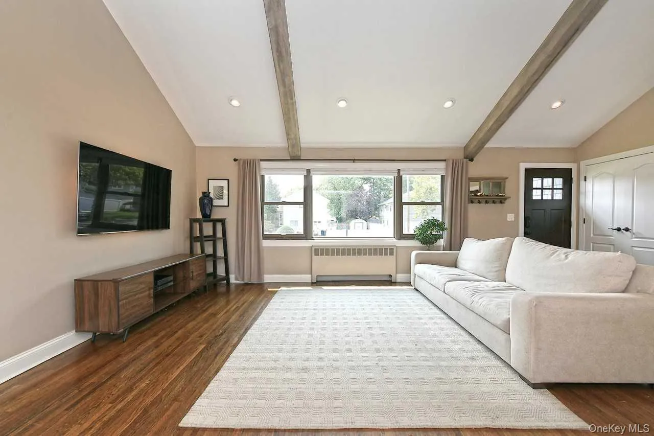 1815 Andrea Road, Hempstead, NY, 3 Bedrooms Bedrooms, 7 Rooms Rooms,2 BathroomsBathrooms,Residential,For Rent,Andrea,0,1035263 1815 Andrea Road, Hempstead, NY, 3 Bedrooms Bedrooms, 7 Rooms Rooms,2 BathroomsBathrooms,Residential,For Rent,Andrea,0,1035263