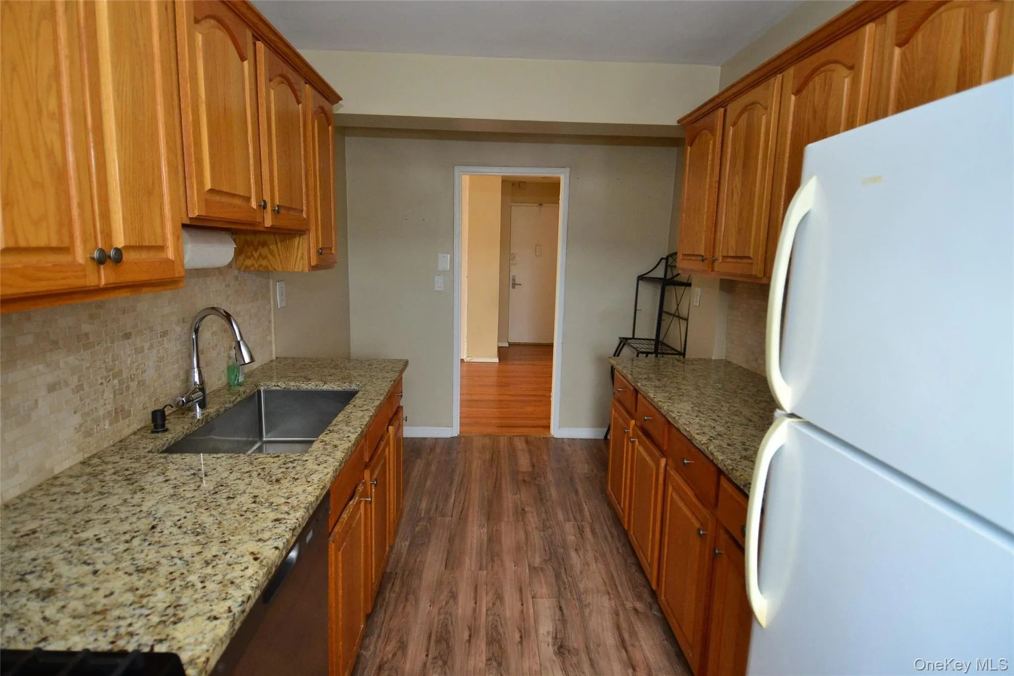 14 Westview Avenue, Eastchester, NY, 1 Bedroom Bedrooms, 4 Rooms Rooms,1 BathroomBathrooms,Residential Lease,For Rent,Westview Avenue,0,1035272 14 Westview Avenue, Eastchester, NY, 1 Bedroom Bedrooms, 4 Rooms Rooms,1 BathroomBathrooms,Residential Lease,For Rent,Westview Avenue,0,1035272