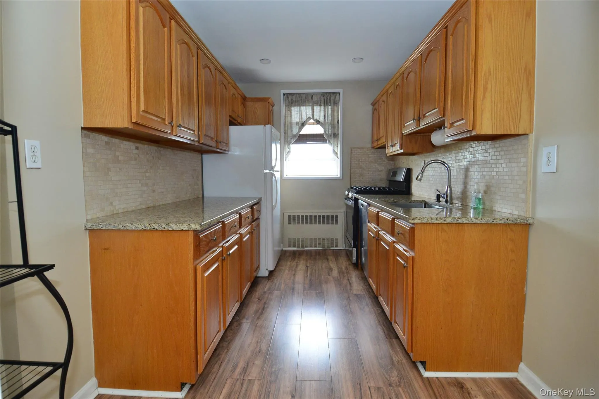 14 Westview Avenue, Eastchester, NY, 1 Bedroom Bedrooms, 4 Rooms Rooms,1 BathroomBathrooms,Residential Lease,For Rent,Westview Avenue,0,1035272 14 Westview Avenue, Eastchester, NY, 1 Bedroom Bedrooms, 4 Rooms Rooms,1 BathroomBathrooms,Residential Lease,For Rent,Westview Avenue,0,1035272