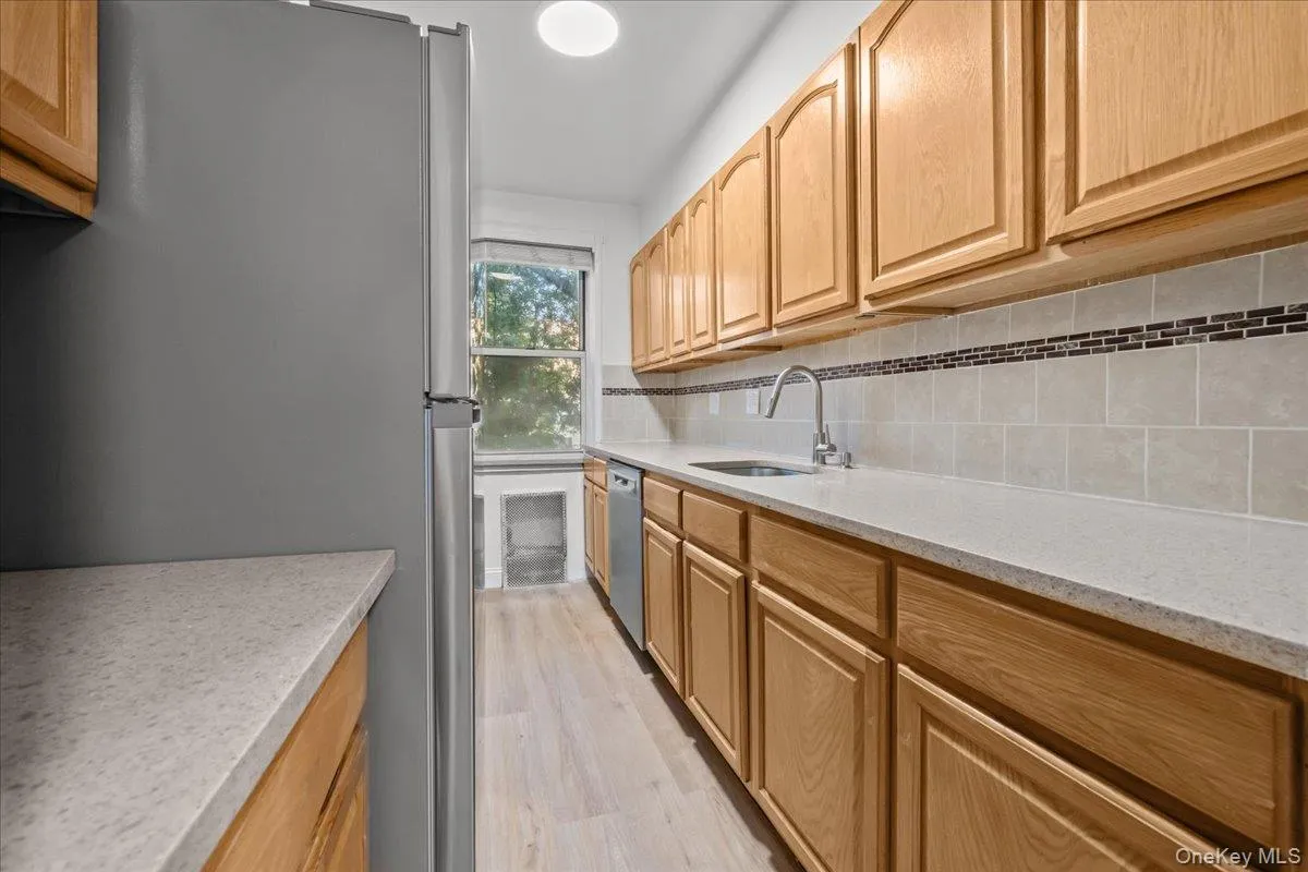 3720 Independence Avenue, New York, NY, 2 Bedrooms Bedrooms, 5 Rooms Rooms,2 BathroomsBathrooms,Residential,For Rent,Independence,0,1035273 3720 Independence Avenue, New York, NY, 2 Bedrooms Bedrooms, 5 Rooms Rooms,2 BathroomsBathrooms,Residential,For Rent,Independence,0,1035273
