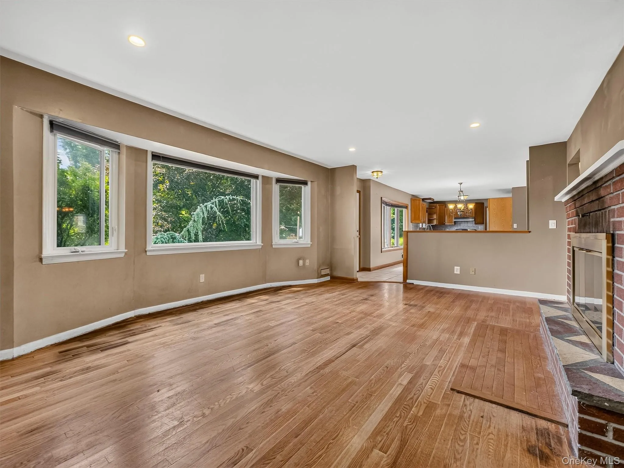 12 Elmwood Drive, Clarkstown, NY, 3 Bedrooms Bedrooms, 9 Rooms Rooms,2 BathroomsBathrooms,Residential,For Rent,Elmwood,0,1035280 12 Elmwood Drive, Clarkstown, NY, 3 Bedrooms Bedrooms, 9 Rooms Rooms,2 BathroomsBathrooms,Residential,For Rent,Elmwood,0,1035280