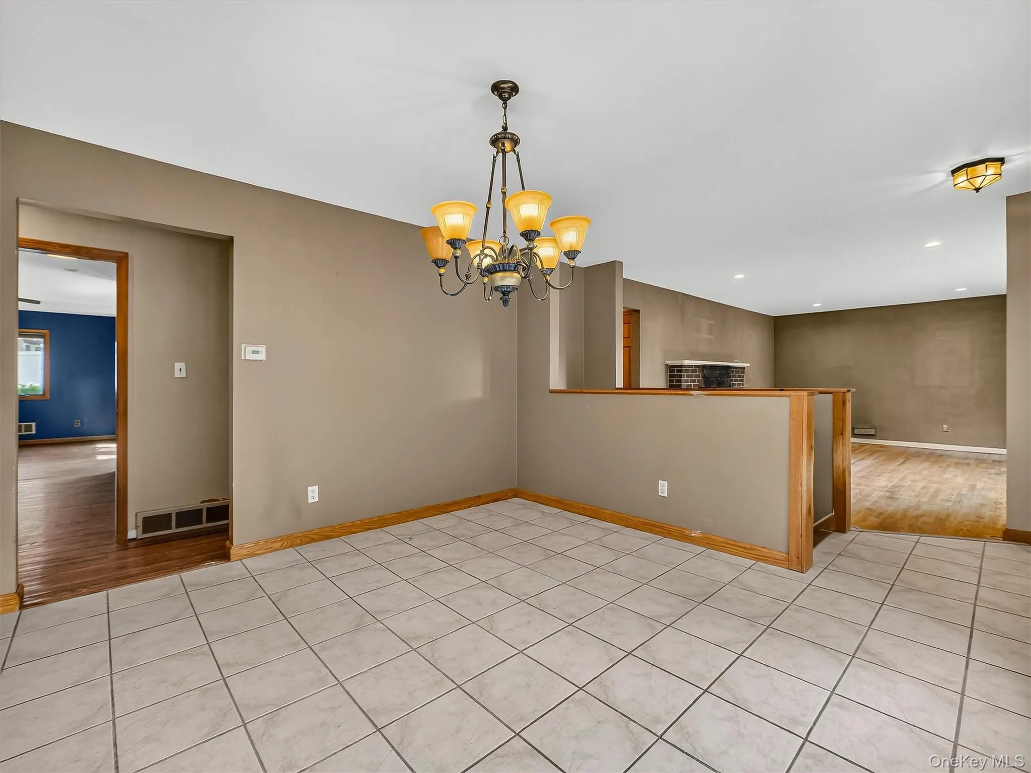 12 Elmwood Drive, Clarkstown, NY, 3 Bedrooms Bedrooms, 9 Rooms Rooms,2 BathroomsBathrooms,Residential,For Rent,Elmwood,0,1035280 12 Elmwood Drive, Clarkstown, NY, 3 Bedrooms Bedrooms, 9 Rooms Rooms,2 BathroomsBathrooms,Residential,For Rent,Elmwood,0,1035280