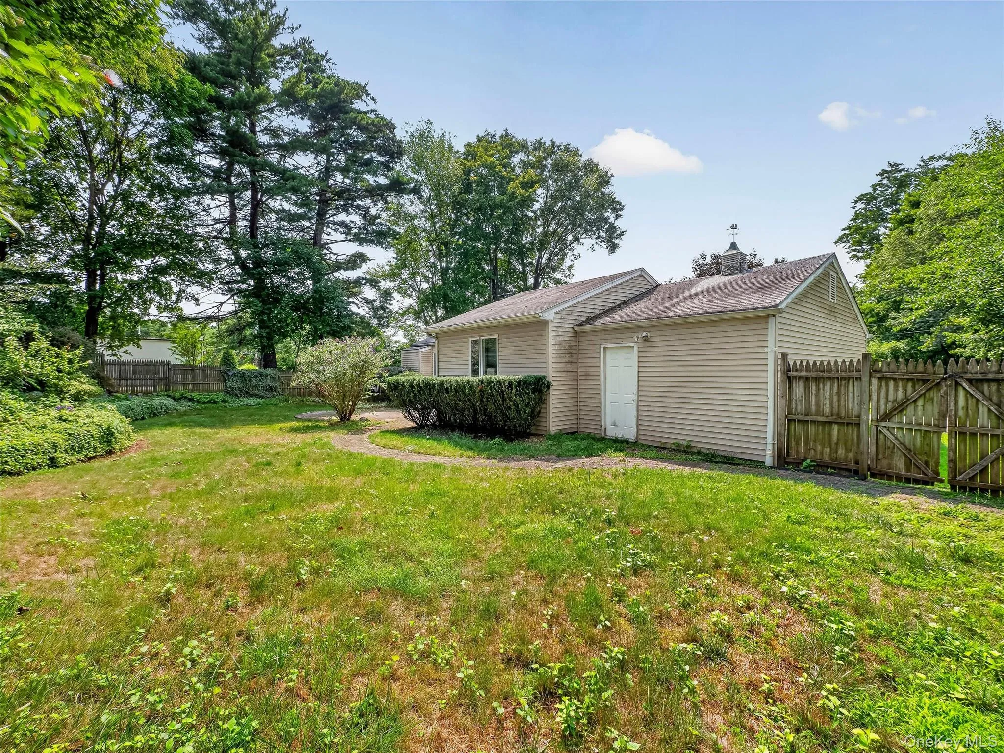 12 Elmwood Drive, Clarkstown, NY, 3 Bedrooms Bedrooms, 9 Rooms Rooms,2 BathroomsBathrooms,Residential,For Rent,Elmwood,0,1035280 12 Elmwood Drive, Clarkstown, NY, 3 Bedrooms Bedrooms, 9 Rooms Rooms,2 BathroomsBathrooms,Residential,For Rent,Elmwood,0,1035280