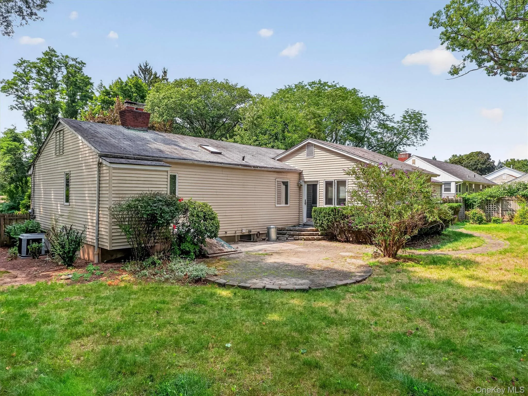 12 Elmwood Drive, Clarkstown, NY, 3 Bedrooms Bedrooms, 9 Rooms Rooms,2 BathroomsBathrooms,Residential,For Rent,Elmwood,0,1035280 12 Elmwood Drive, Clarkstown, NY, 3 Bedrooms Bedrooms, 9 Rooms Rooms,2 BathroomsBathrooms,Residential,For Rent,Elmwood,0,1035280
