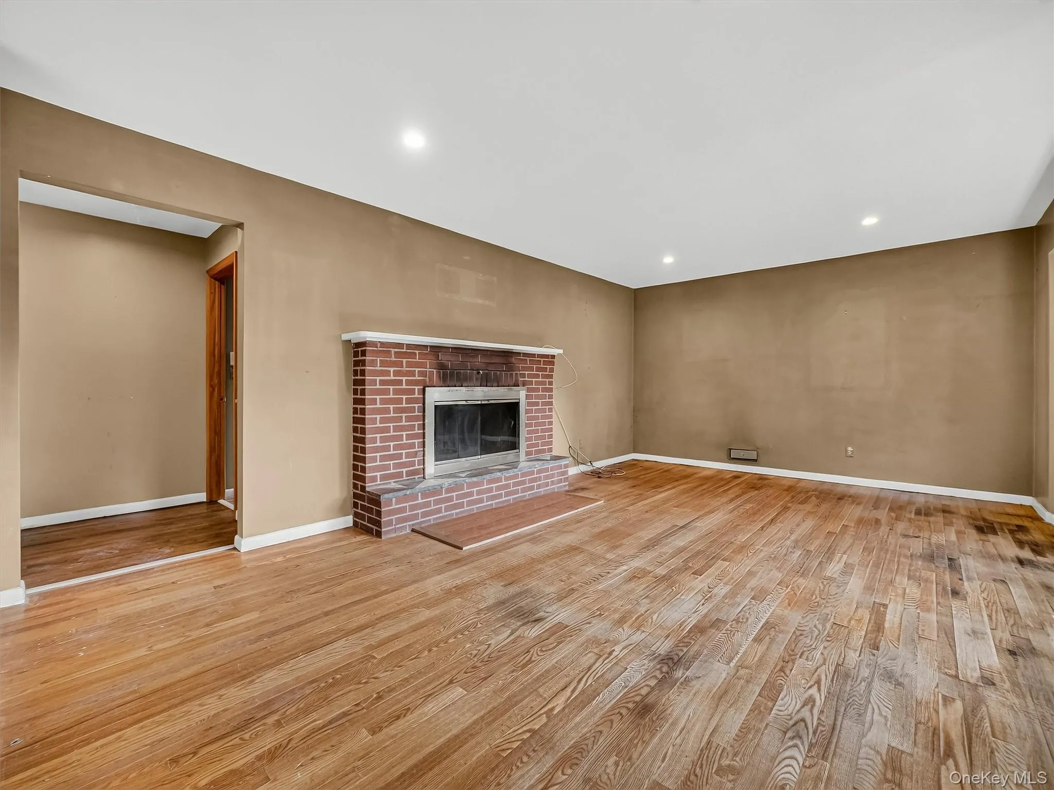 12 Elmwood Drive, Clarkstown, NY, 3 Bedrooms Bedrooms, 9 Rooms Rooms,2 BathroomsBathrooms,Residential,For Rent,Elmwood,0,1035280 12 Elmwood Drive, Clarkstown, NY, 3 Bedrooms Bedrooms, 9 Rooms Rooms,2 BathroomsBathrooms,Residential,For Rent,Elmwood,0,1035280