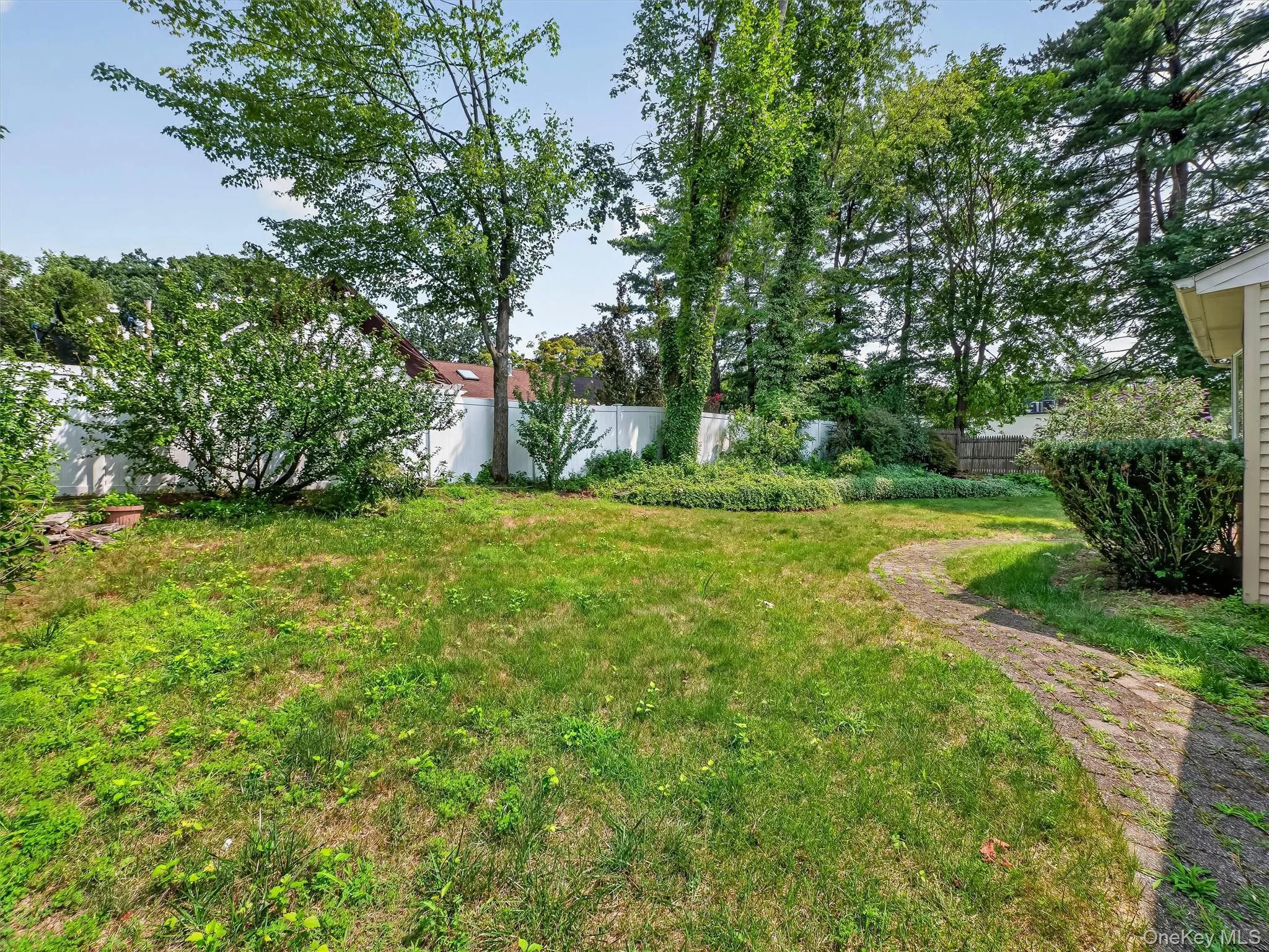 12 Elmwood Drive, Clarkstown, NY, 3 Bedrooms Bedrooms, 9 Rooms Rooms,2 BathroomsBathrooms,Residential,For Rent,Elmwood,0,1035280 12 Elmwood Drive, Clarkstown, NY, 3 Bedrooms Bedrooms, 9 Rooms Rooms,2 BathroomsBathrooms,Residential,For Rent,Elmwood,0,1035280