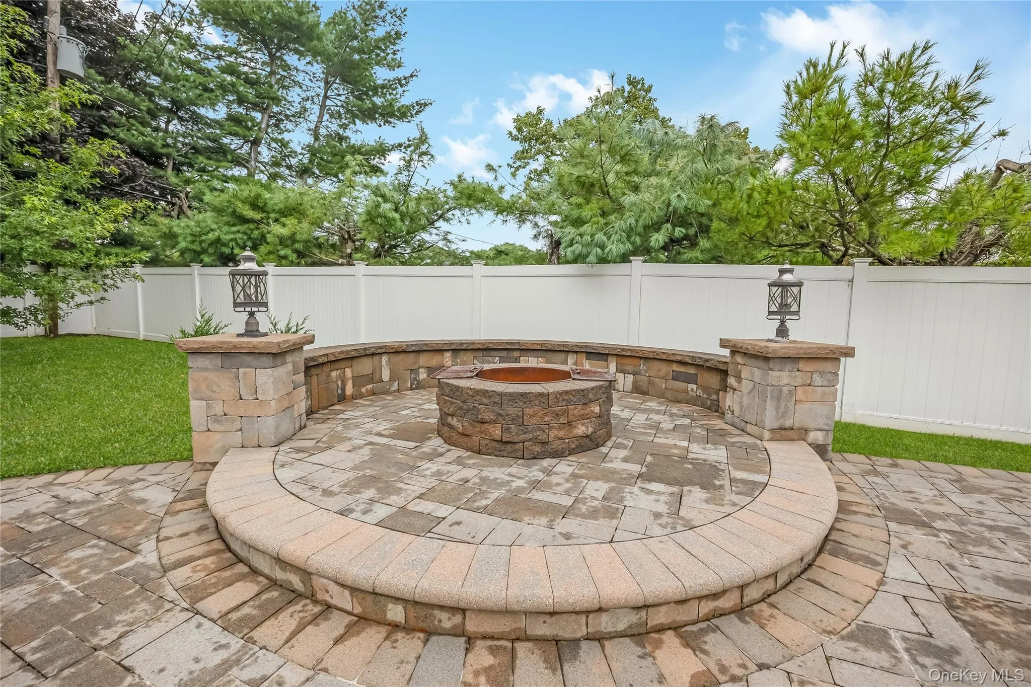 15 Dewey Road, Smithtown, NY, 3 Bedrooms Bedrooms, 6 Rooms Rooms,2 BathroomsBathrooms,Residential,For Rent,Dewey,0,1035282 15 Dewey Road, Smithtown, NY, 3 Bedrooms Bedrooms, 6 Rooms Rooms,2 BathroomsBathrooms,Residential,For Rent,Dewey,0,1035282