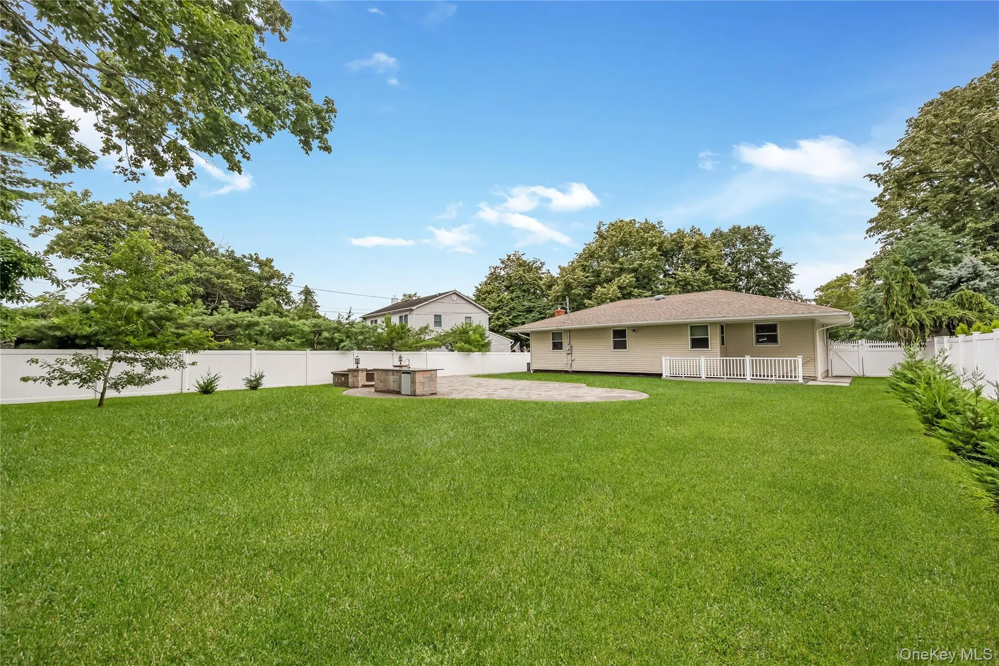 15 Dewey Road, Smithtown, NY, 3 Bedrooms Bedrooms, 6 Rooms Rooms,2 BathroomsBathrooms,Residential,For Rent,Dewey,0,1035282 15 Dewey Road, Smithtown, NY, 3 Bedrooms Bedrooms, 6 Rooms Rooms,2 BathroomsBathrooms,Residential,For Rent,Dewey,0,1035282