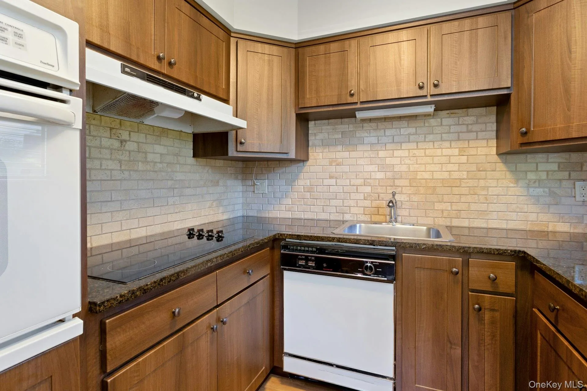 34 Warwick Place, Yorktown, NY, 2 Bedrooms Bedrooms, 5 Rooms Rooms,1 BathroomBathrooms,Residential,For Rent,Warwick,0,1035286 34 Warwick Place, Yorktown, NY, 2 Bedrooms Bedrooms, 5 Rooms Rooms,1 BathroomBathrooms,Residential,For Rent,Warwick,0,1035286