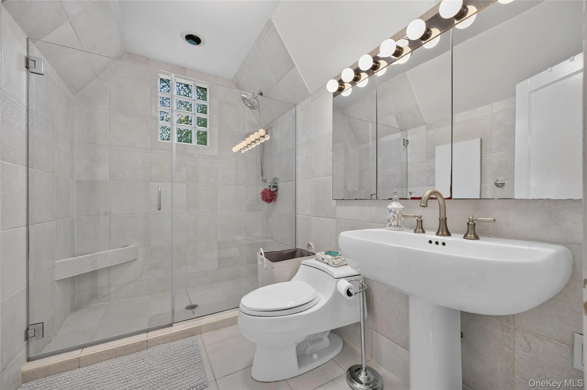 Bathroom Bathroom