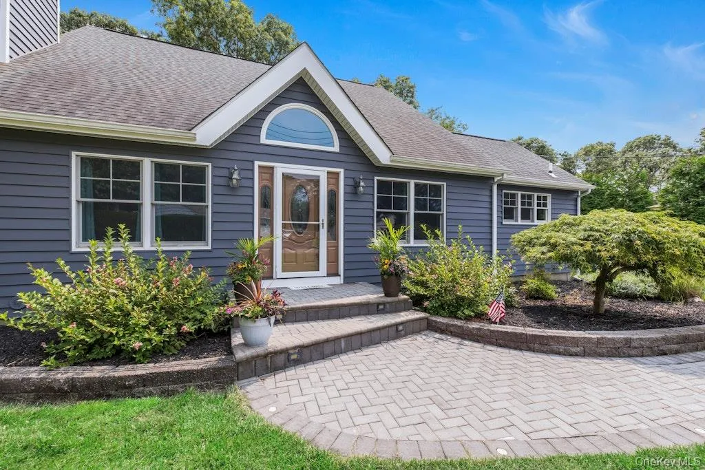 111 Tiana Road, Southampton, NY, 4 Bedrooms Bedrooms, 6 Rooms Rooms,2 BathroomsBathrooms,Residential,For Rent,Tiana,0,1035288 111 Tiana Road, Southampton, NY, 4 Bedrooms Bedrooms, 6 Rooms Rooms,2 BathroomsBathrooms,Residential,For Rent,Tiana,0,1035288
