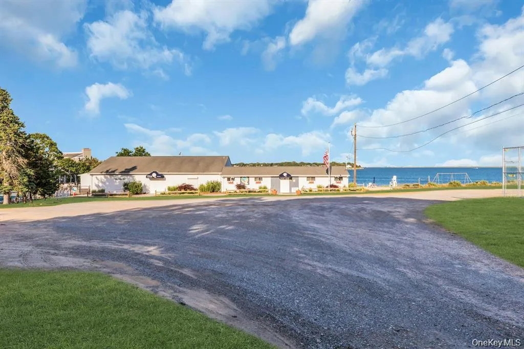 111 Tiana Road, Southampton, NY, 4 Bedrooms Bedrooms, 6 Rooms Rooms,2 BathroomsBathrooms,Residential,For Rent,Tiana,0,1035288 111 Tiana Road, Southampton, NY, 4 Bedrooms Bedrooms, 6 Rooms Rooms,2 BathroomsBathrooms,Residential,For Rent,Tiana,0,1035288