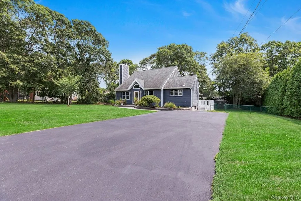 111 Tiana Road, Southampton, NY, 4 Bedrooms Bedrooms, 6 Rooms Rooms,2 BathroomsBathrooms,Residential,For Rent,Tiana,0,1035288 111 Tiana Road, Southampton, NY, 4 Bedrooms Bedrooms, 6 Rooms Rooms,2 BathroomsBathrooms,Residential,For Rent,Tiana,0,1035288