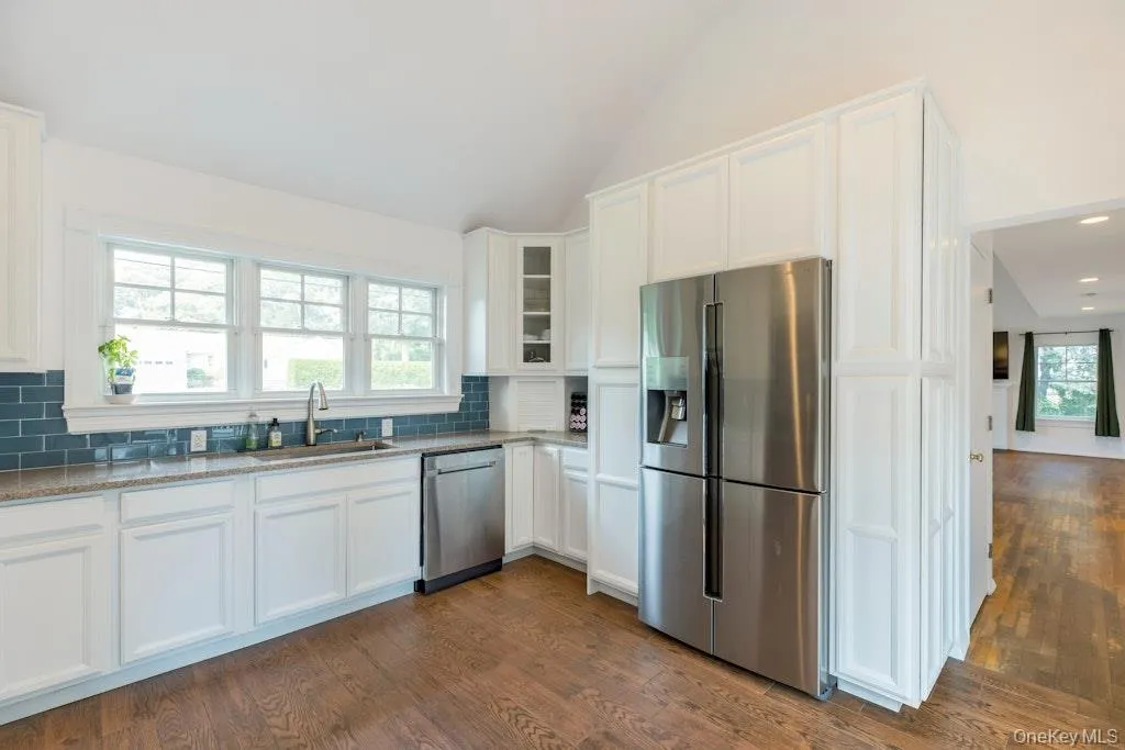 111 Tiana Road, Southampton, NY, 4 Bedrooms Bedrooms, 6 Rooms Rooms,2 BathroomsBathrooms,Residential,For Rent,Tiana,0,1035288 111 Tiana Road, Southampton, NY, 4 Bedrooms Bedrooms, 6 Rooms Rooms,2 BathroomsBathrooms,Residential,For Rent,Tiana,0,1035288