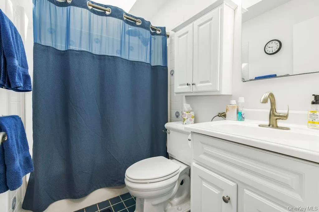 111 Tiana Road, Southampton, NY, 4 Bedrooms Bedrooms, 6 Rooms Rooms,2 BathroomsBathrooms,Residential,For Rent,Tiana,0,1035288 111 Tiana Road, Southampton, NY, 4 Bedrooms Bedrooms, 6 Rooms Rooms,2 BathroomsBathrooms,Residential,For Rent,Tiana,0,1035288
