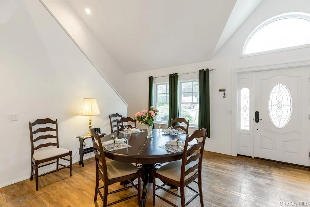 111 Tiana Road, Southampton, NY, 4 Bedrooms Bedrooms, 6 Rooms Rooms,2 BathroomsBathrooms,Residential,For Rent,Tiana,0,1035288 111 Tiana Road, Southampton, NY, 4 Bedrooms Bedrooms, 6 Rooms Rooms,2 BathroomsBathrooms,Residential,For Rent,Tiana,0,1035288