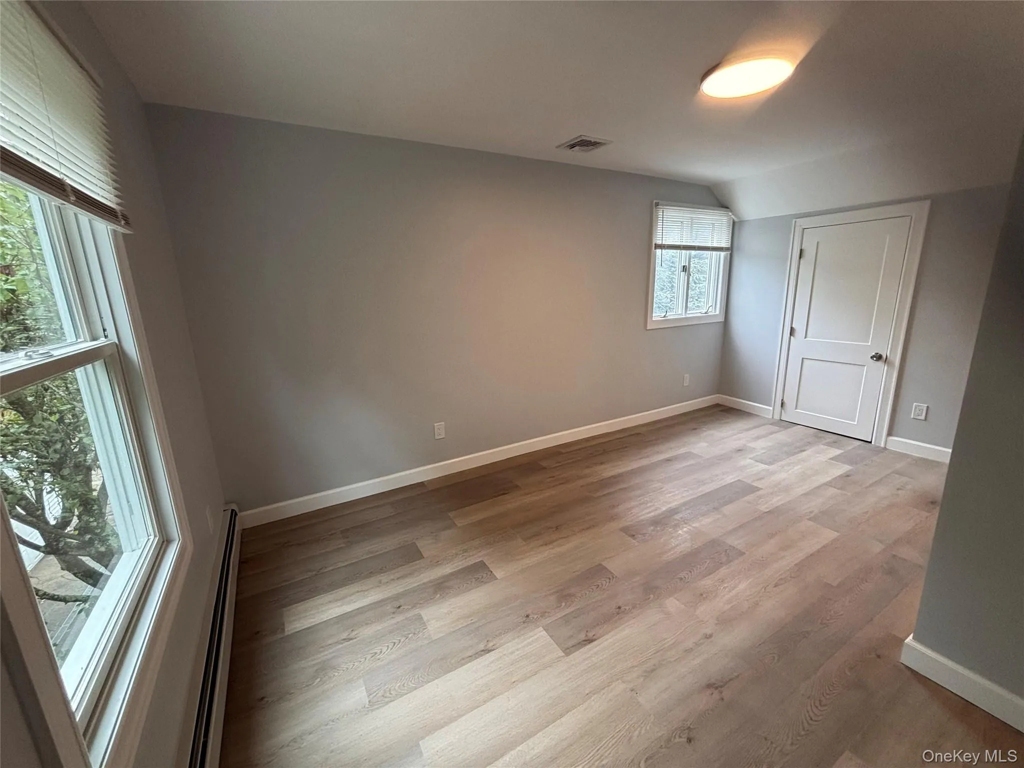 29 Main Avenue, Brookhaven, NY, 6 Bedrooms Bedrooms, 9 Rooms Rooms,3 BathroomsBathrooms,Residential Lease,For Rent,Main,0,1035293 29 Main Avenue, Brookhaven, NY, 6 Bedrooms Bedrooms, 9 Rooms Rooms,3 BathroomsBathrooms,Residential Lease,For Rent,Main,0,1035293