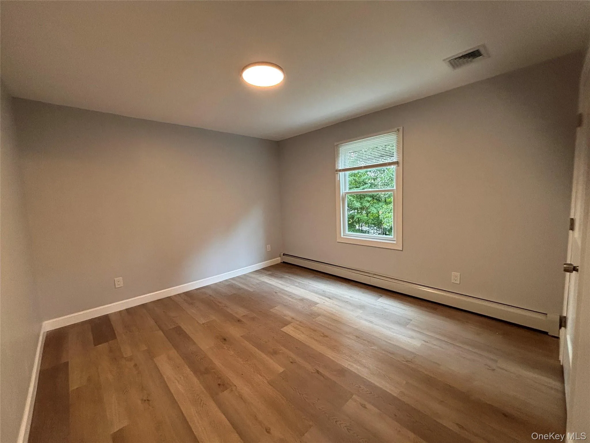29 Main Avenue, Brookhaven, NY, 6 Bedrooms Bedrooms, 9 Rooms Rooms,3 BathroomsBathrooms,Residential Lease,For Rent,Main,0,1035293 29 Main Avenue, Brookhaven, NY, 6 Bedrooms Bedrooms, 9 Rooms Rooms,3 BathroomsBathrooms,Residential Lease,For Rent,Main,0,1035293