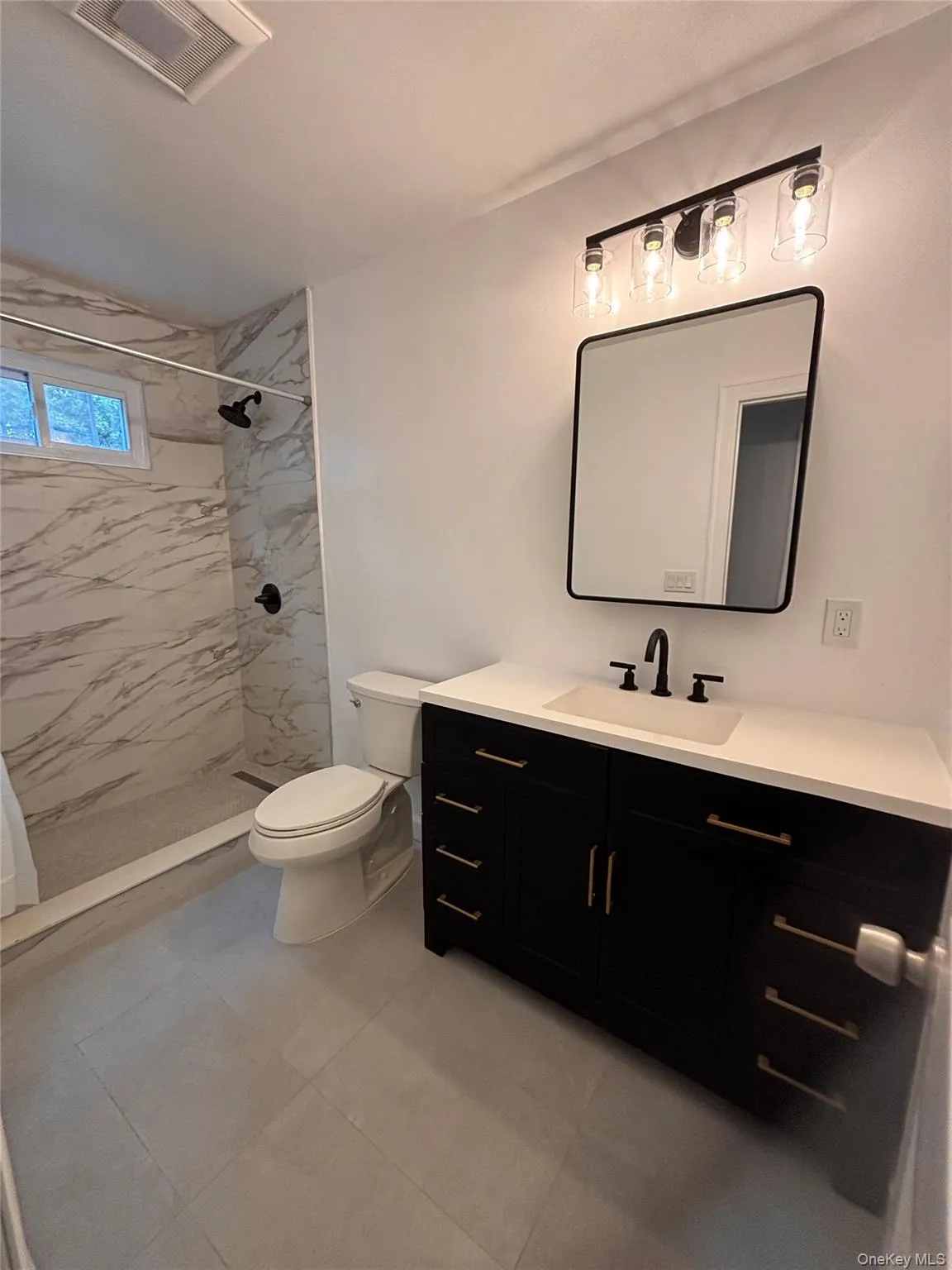 29 Main Avenue, Brookhaven, NY, 6 Bedrooms Bedrooms, 9 Rooms Rooms,3 BathroomsBathrooms,Residential Lease,For Rent,Main,0,1035293 29 Main Avenue, Brookhaven, NY, 6 Bedrooms Bedrooms, 9 Rooms Rooms,3 BathroomsBathrooms,Residential Lease,For Rent,Main,0,1035293