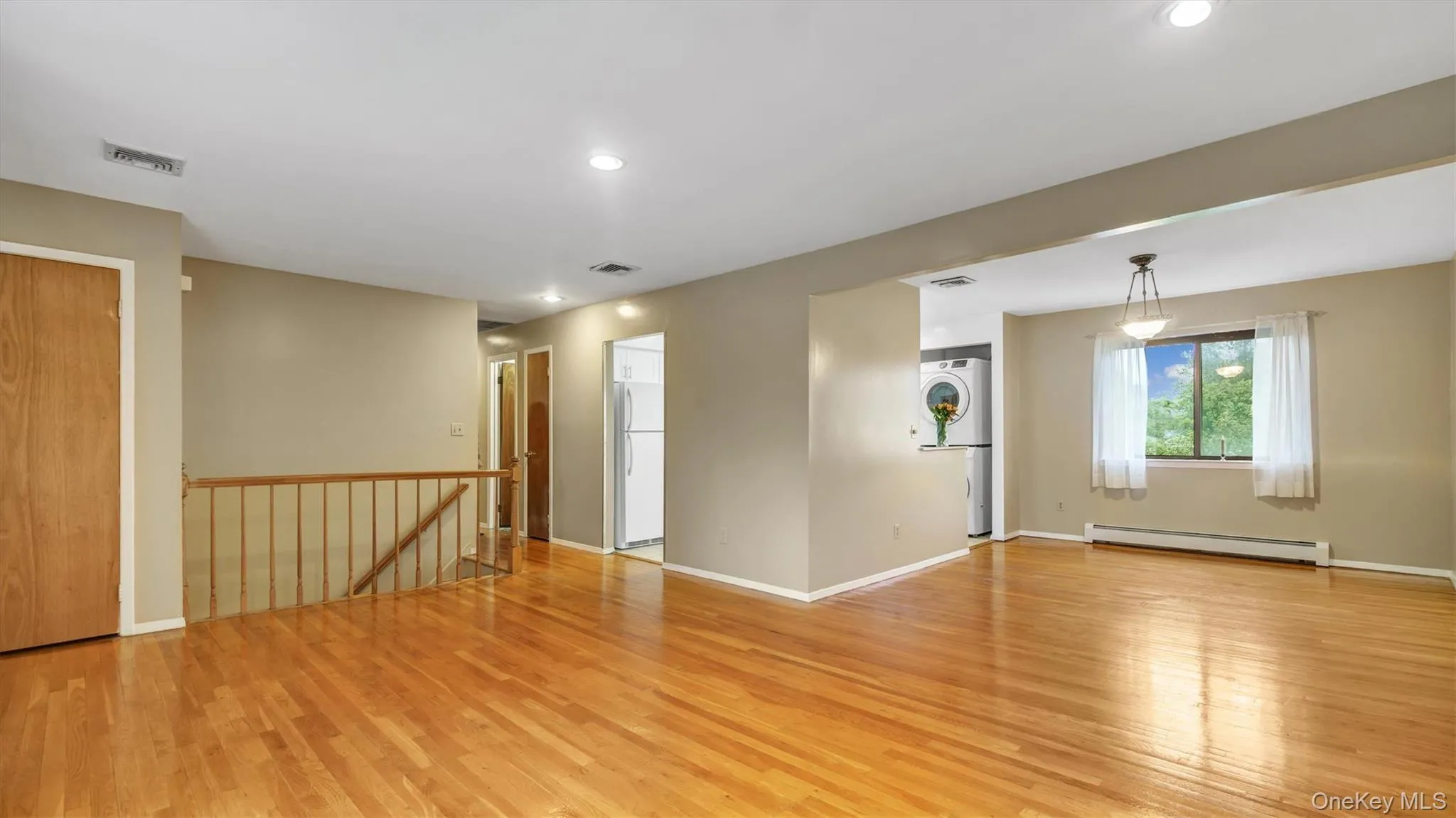 9 Harrison Avenue, Glen Cove, NY, 3 Bedrooms Bedrooms, 7 Rooms Rooms,1 BathroomBathrooms,Residential Lease,For Rent,Harrison,0,1035294 9 Harrison Avenue, Glen Cove, NY, 3 Bedrooms Bedrooms, 7 Rooms Rooms,1 BathroomBathrooms,Residential Lease,For Rent,Harrison,0,1035294