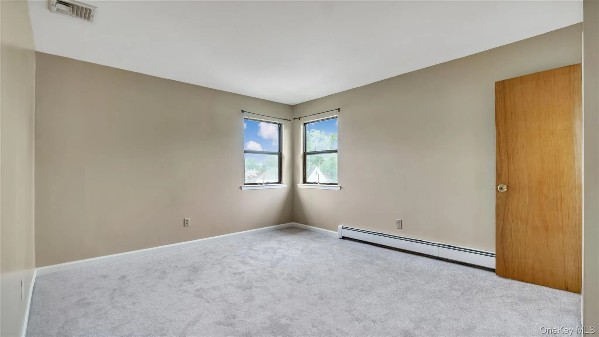 9 Harrison Avenue, Glen Cove, NY, 3 Bedrooms Bedrooms, 7 Rooms Rooms,1 BathroomBathrooms,Residential Lease,For Rent,Harrison,0,1035294 9 Harrison Avenue, Glen Cove, NY, 3 Bedrooms Bedrooms, 7 Rooms Rooms,1 BathroomBathrooms,Residential Lease,For Rent,Harrison,0,1035294