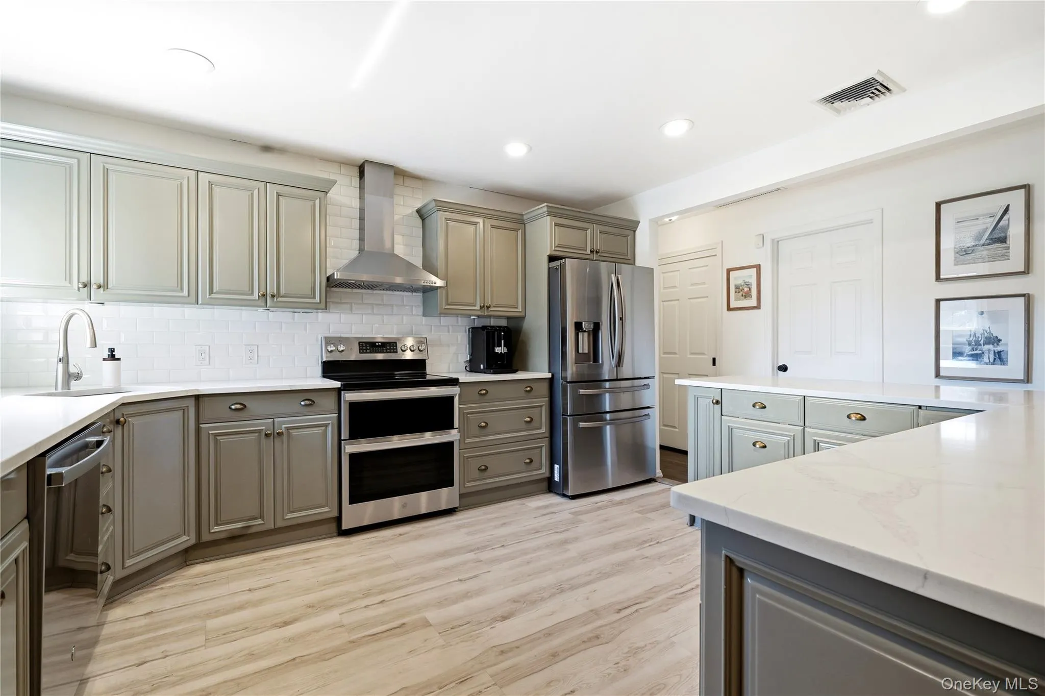 57 Wingam Drive, Islip, NY, 5 Bedrooms Bedrooms, 9 Rooms Rooms,3 BathroomsBathrooms,Residential,For Rent,Wingam,0,1035295 57 Wingam Drive, Islip, NY, 5 Bedrooms Bedrooms, 9 Rooms Rooms,3 BathroomsBathrooms,Residential,For Rent,Wingam,0,1035295