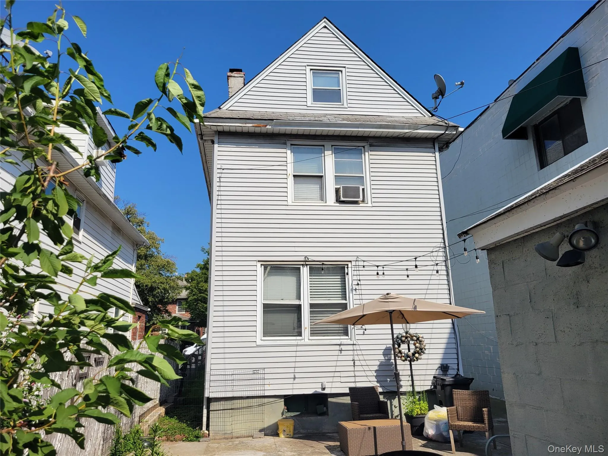 35-26 154th Street, New York, NY, 3 Bedrooms Bedrooms, 6 Rooms Rooms,2 BathroomsBathrooms,Residential,For Rent,154th,0,1035300 35-26 154th Street, New York, NY, 3 Bedrooms Bedrooms, 6 Rooms Rooms,2 BathroomsBathrooms,Residential,For Rent,154th,0,1035300