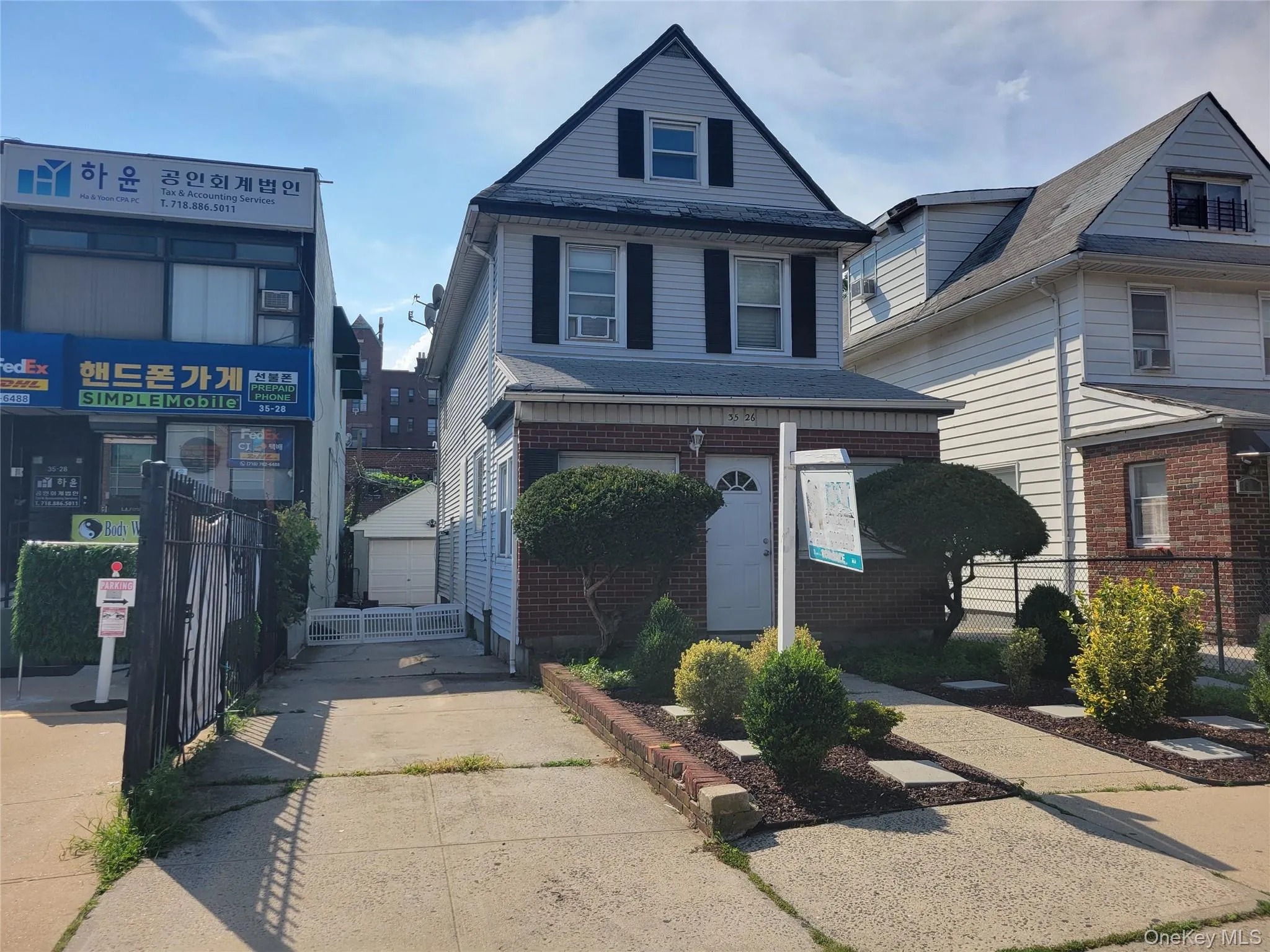 35-26 154th Street, New York, NY, 3 Bedrooms Bedrooms, 6 Rooms Rooms,2 BathroomsBathrooms,Residential,For Rent,154th,0,1035300 35-26 154th Street, New York, NY, 3 Bedrooms Bedrooms, 6 Rooms Rooms,2 BathroomsBathrooms,Residential,For Rent,154th,0,1035300