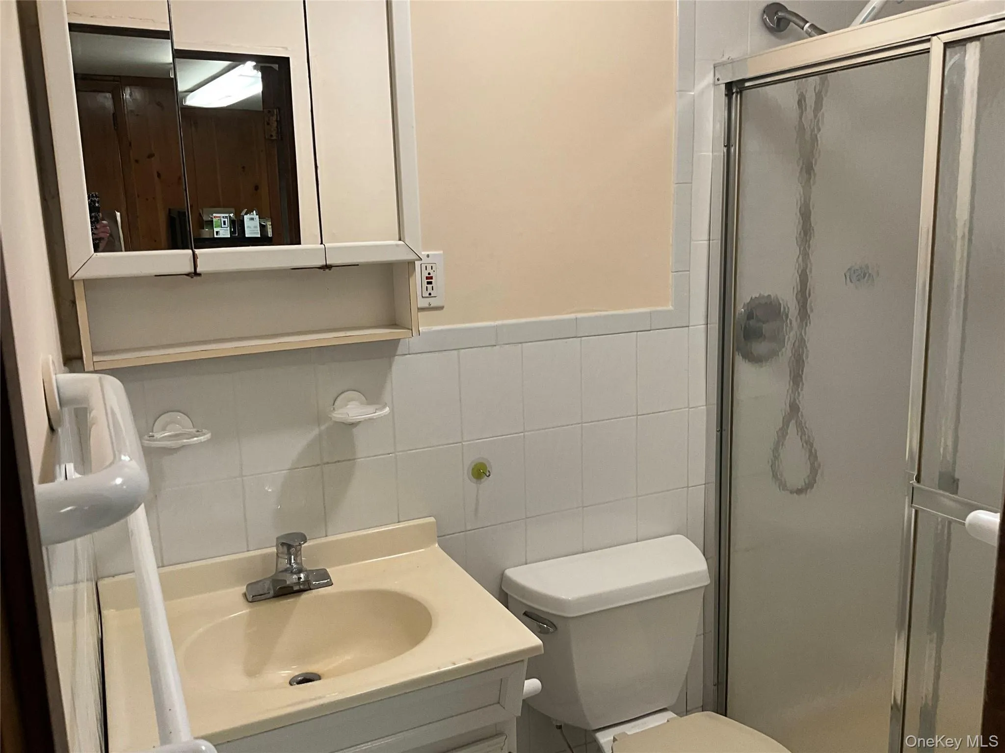 Additional full bath in basement. Additional full bath in basement.
