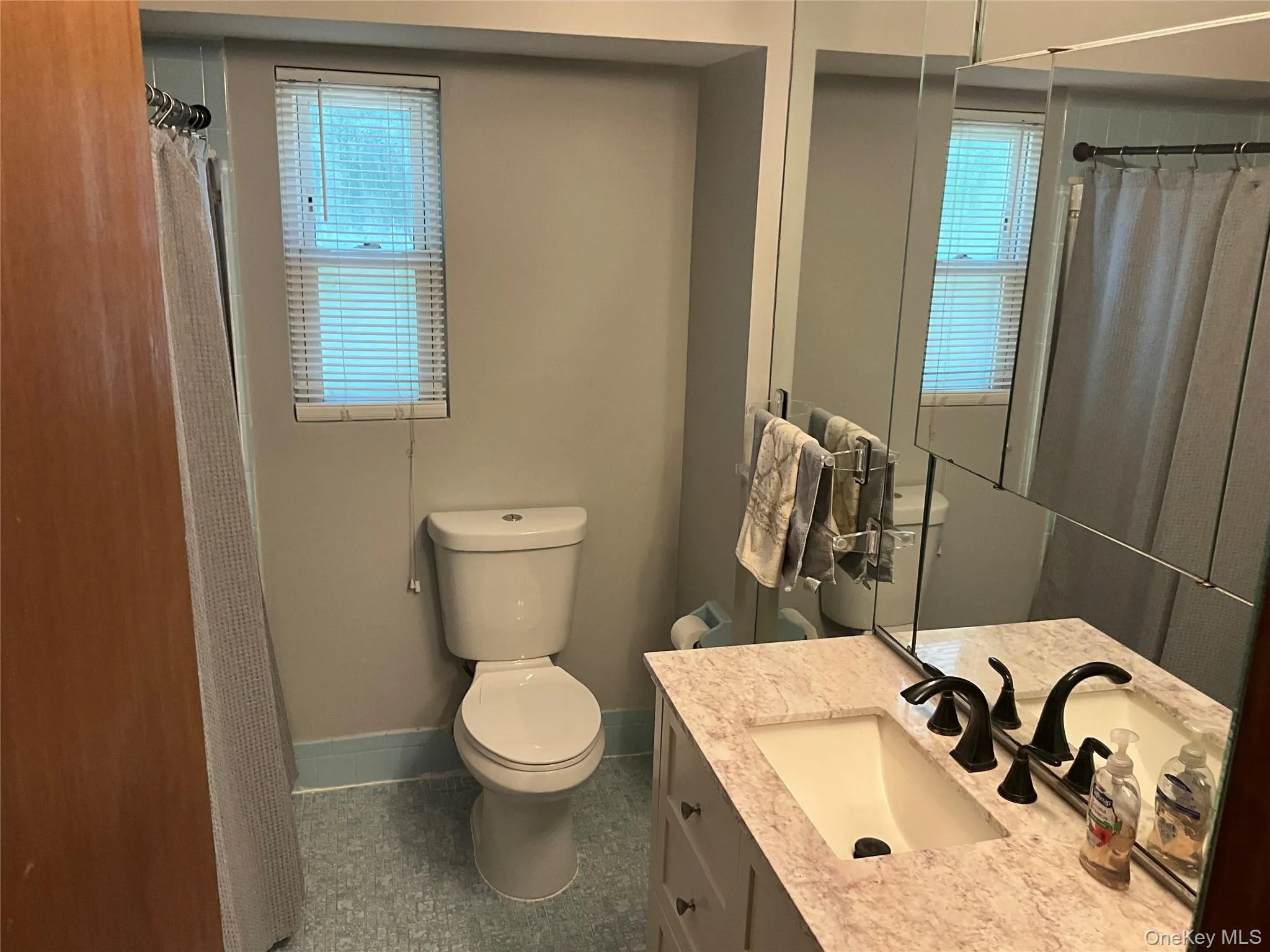 195 Central Park Road, Oyster Bay, NY, 3 Bedrooms Bedrooms, 7 Rooms Rooms,1 BathroomBathrooms,Residential Lease,For Rent,Central Park,0,1035303 195 Central Park Road, Oyster Bay, NY, 3 Bedrooms Bedrooms, 7 Rooms Rooms,1 BathroomBathrooms,Residential Lease,For Rent,Central Park,0,1035303
