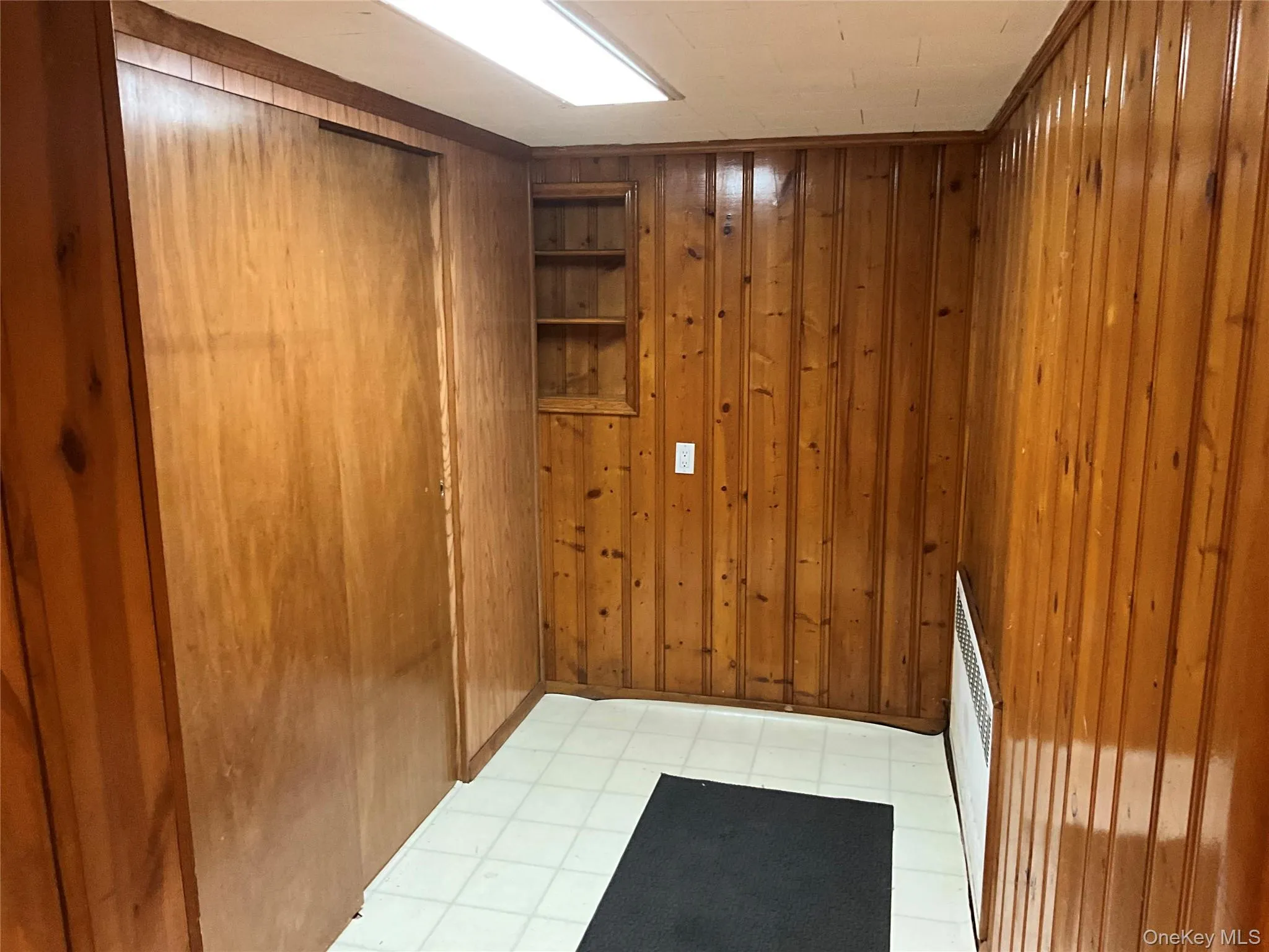 195 Central Park Road, Oyster Bay, NY, 3 Bedrooms Bedrooms, 7 Rooms Rooms,1 BathroomBathrooms,Residential Lease,For Rent,Central Park,0,1035303 195 Central Park Road, Oyster Bay, NY, 3 Bedrooms Bedrooms, 7 Rooms Rooms,1 BathroomBathrooms,Residential Lease,For Rent,Central Park,0,1035303