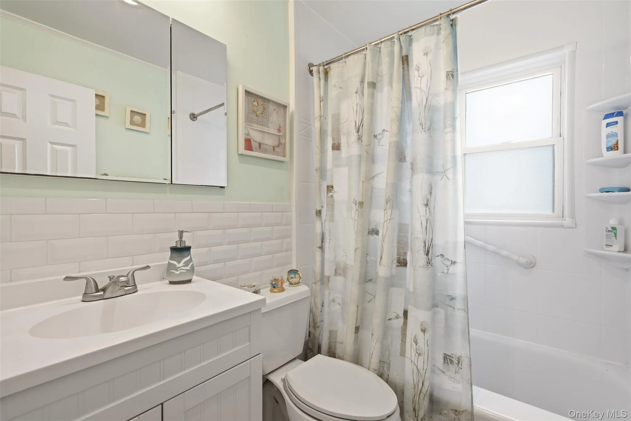 24 Broadmoor Lane, North Hempstead, NY, 5 Bedrooms Bedrooms, 8 Rooms Rooms,2 BathroomsBathrooms,Residential,For Rent,Broadmoor,0,1035305 24 Broadmoor Lane, North Hempstead, NY, 5 Bedrooms Bedrooms, 8 Rooms Rooms,2 BathroomsBathrooms,Residential,For Rent,Broadmoor,0,1035305