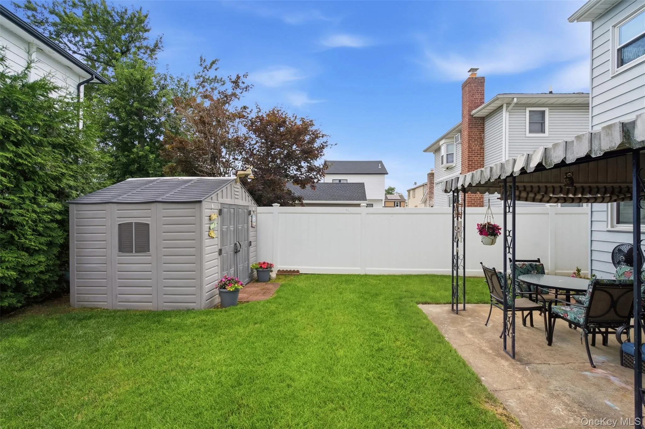 24 Broadmoor Lane, North Hempstead, NY, 5 Bedrooms Bedrooms, 8 Rooms Rooms,2 BathroomsBathrooms,Residential,For Rent,Broadmoor,0,1035305 24 Broadmoor Lane, North Hempstead, NY, 5 Bedrooms Bedrooms, 8 Rooms Rooms,2 BathroomsBathrooms,Residential,For Rent,Broadmoor,0,1035305