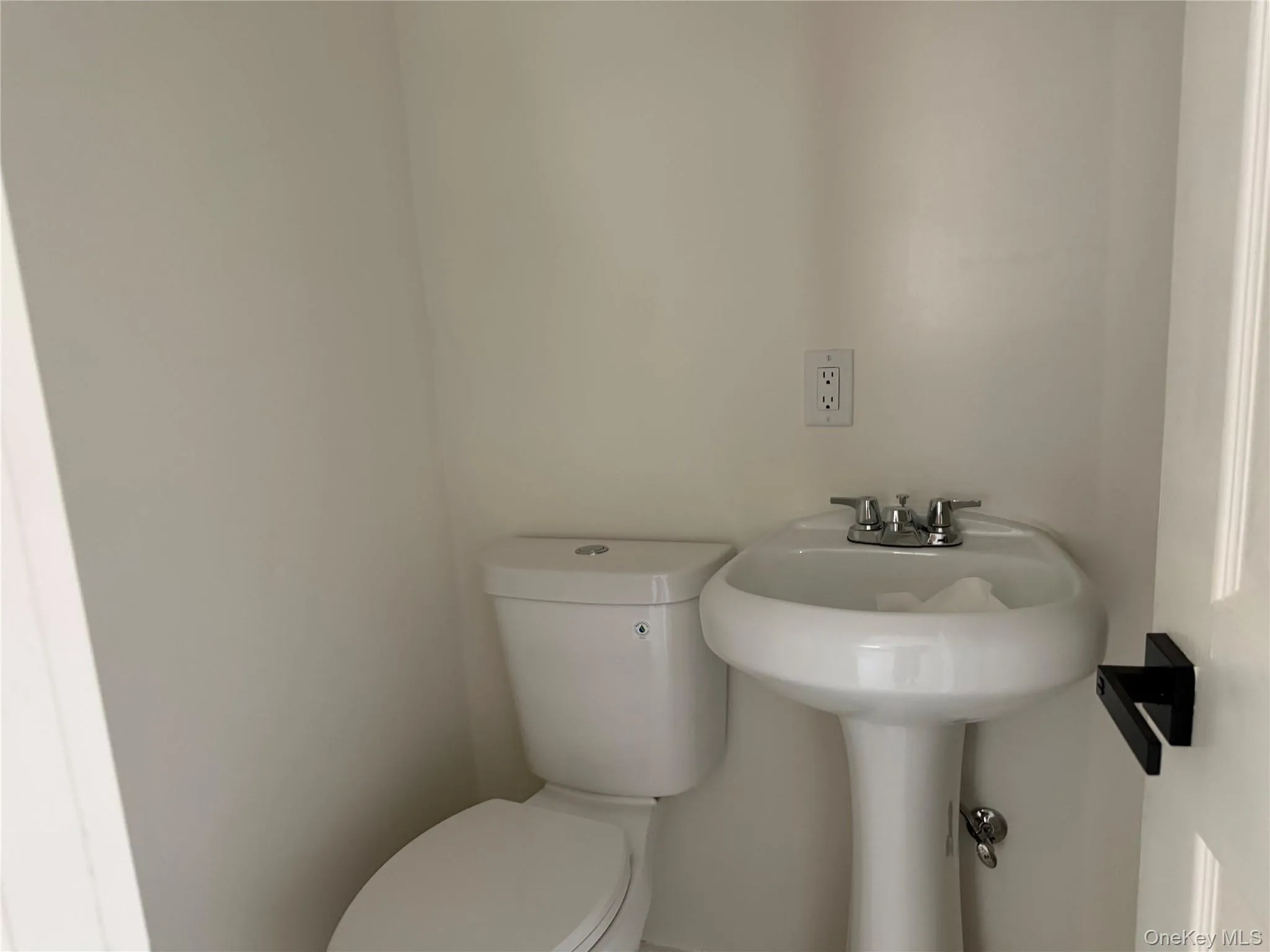 50 Montgomery Street, Montgomery, NY, 2 Bedrooms Bedrooms, 5 Rooms Rooms,1 BathroomBathrooms,Residential Lease,For Rent,Montgomery,0,1035309 50 Montgomery Street, Montgomery, NY, 2 Bedrooms Bedrooms, 5 Rooms Rooms,1 BathroomBathrooms,Residential Lease,For Rent,Montgomery,0,1035309
