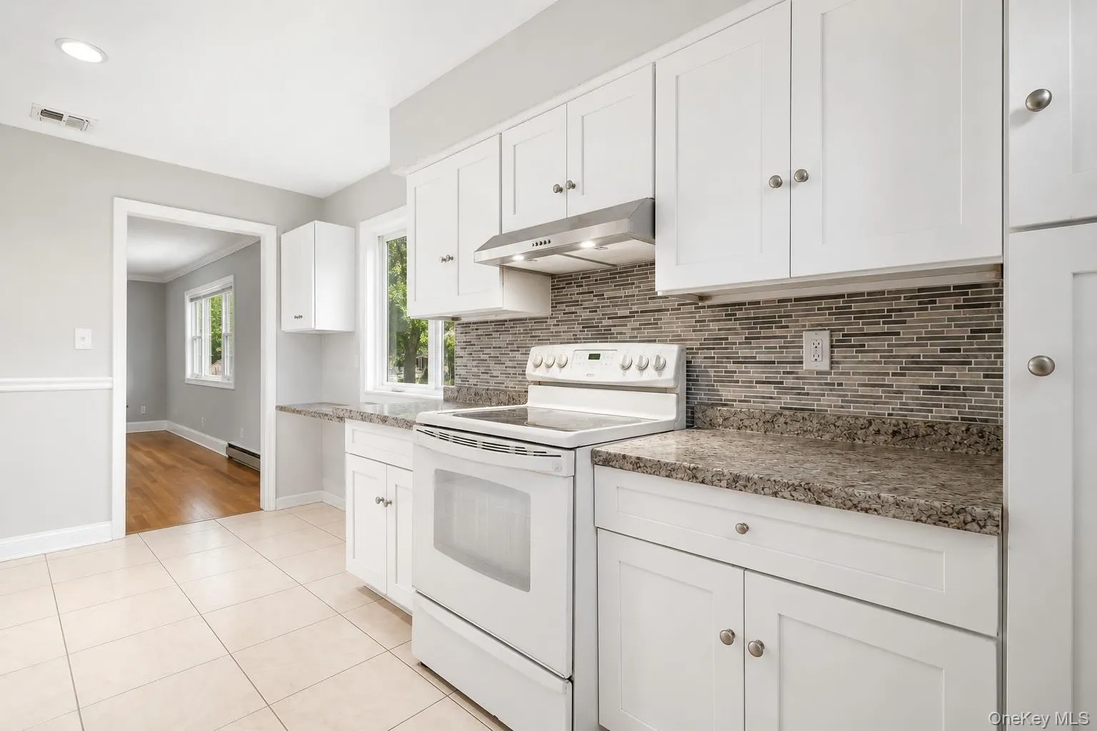 174 Frederick Avenue, Hempstead, NY, 3 Bedrooms Bedrooms, 8 Rooms Rooms,2 BathroomsBathrooms,Residential,For Rent,Frederick,0,1035310 174 Frederick Avenue, Hempstead, NY, 3 Bedrooms Bedrooms, 8 Rooms Rooms,2 BathroomsBathrooms,Residential,For Rent,Frederick,0,1035310