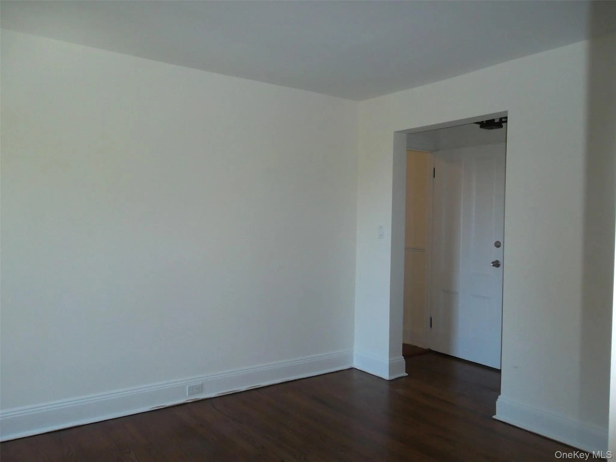 95 High Street, Huntington, NY, 1 Bedroom Bedrooms, 3 Rooms Rooms,1 BathroomBathrooms,Residential Lease,For Rent,High,0,1035319 95 High Street, Huntington, NY, 1 Bedroom Bedrooms, 3 Rooms Rooms,1 BathroomBathrooms,Residential Lease,For Rent,High,0,1035319