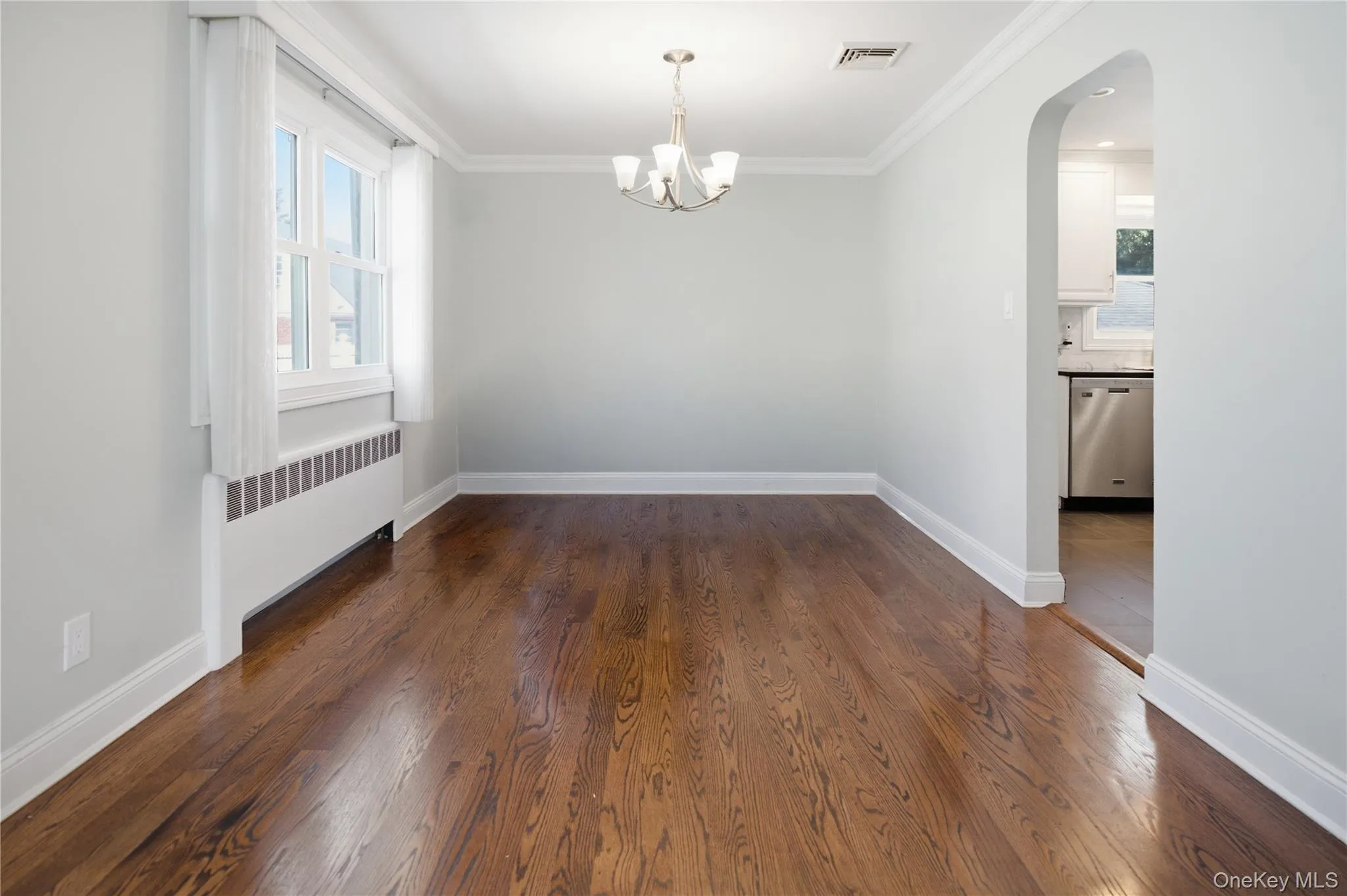 1641 Falmouth Avenue, North Hempstead, NY, 3 Bedrooms Bedrooms, 7 Rooms Rooms,2 BathroomsBathrooms,Residential Lease,For Rent,Falmouth,0,1035321 1641 Falmouth Avenue, North Hempstead, NY, 3 Bedrooms Bedrooms, 7 Rooms Rooms,2 BathroomsBathrooms,Residential Lease,For Rent,Falmouth,0,1035321