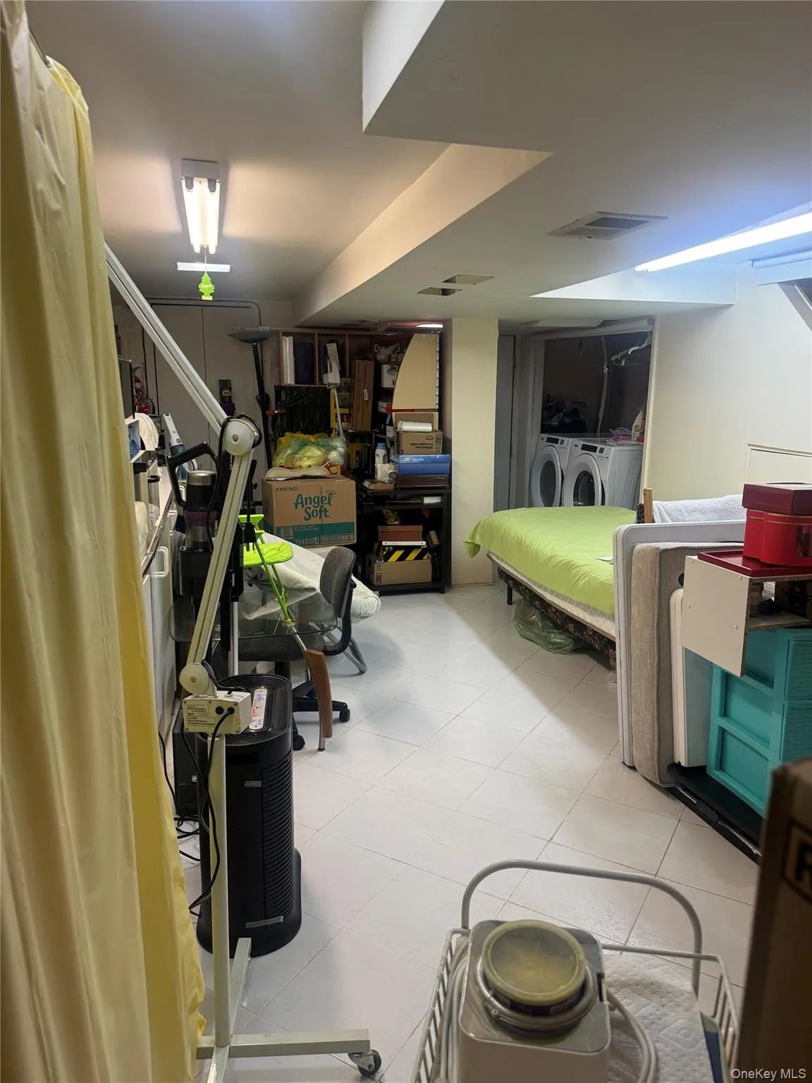 204-28 46th Avenue, New York, NY, 3 Bedrooms Bedrooms, 6 Rooms Rooms,2 BathroomsBathrooms,Residential,For Rent,46th,0,1035322 204-28 46th Avenue, New York, NY, 3 Bedrooms Bedrooms, 6 Rooms Rooms,2 BathroomsBathrooms,Residential,For Rent,46th,0,1035322