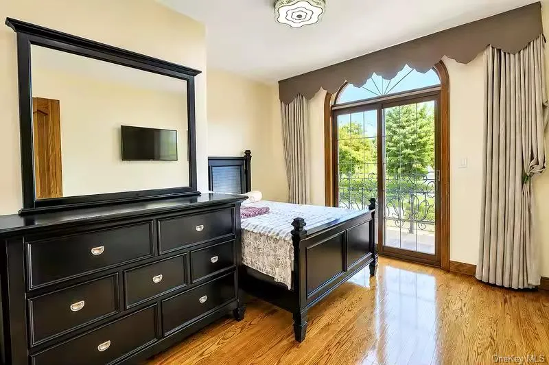 47-18 163RD Place, New York, NY, 4 Bedrooms Bedrooms, 9 Rooms Rooms,5 BathroomsBathrooms,Residential,For Rent,163RD,0,1035346 47-18 163RD Place, New York, NY, 4 Bedrooms Bedrooms, 9 Rooms Rooms,5 BathroomsBathrooms,Residential,For Rent,163RD,0,1035346