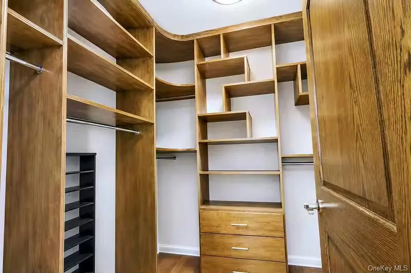 47-18 163RD Place, New York, NY, 4 Bedrooms Bedrooms, 9 Rooms Rooms,5 BathroomsBathrooms,Residential,For Rent,163RD,0,1035346 47-18 163RD Place, New York, NY, 4 Bedrooms Bedrooms, 9 Rooms Rooms,5 BathroomsBathrooms,Residential,For Rent,163RD,0,1035346
